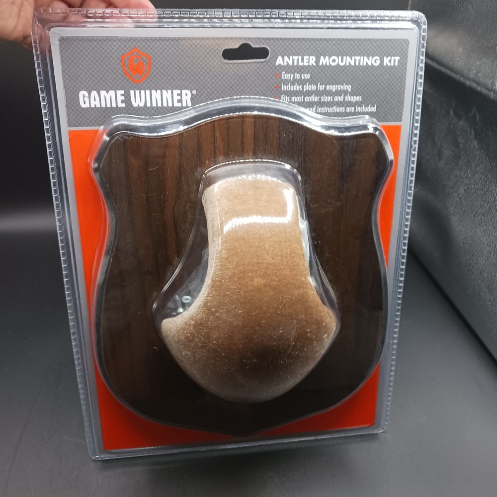 Game Winner Antler Mounting Kit Trophy Wall Display HUNTING TAXIDERMY ODDITIES